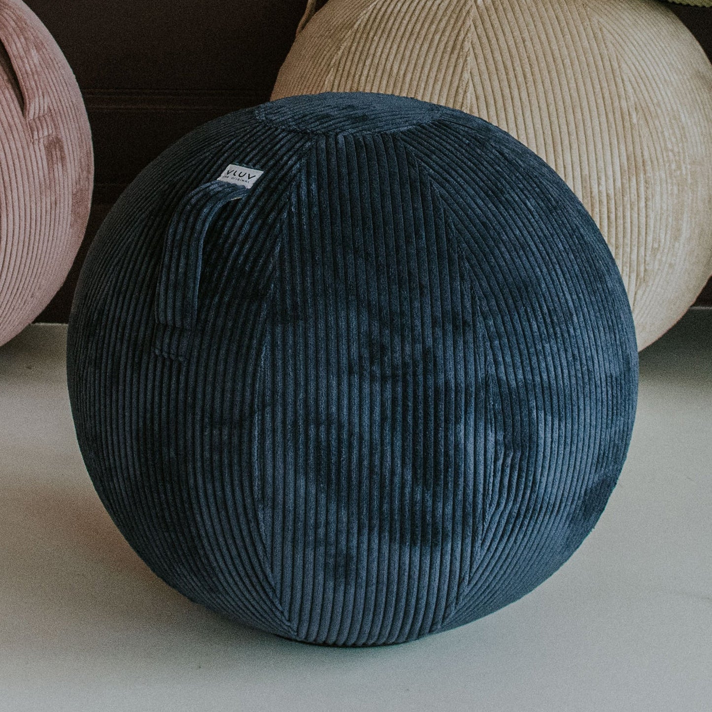 Ballon d'assise ergonomique - Velours Navy 60-65cm