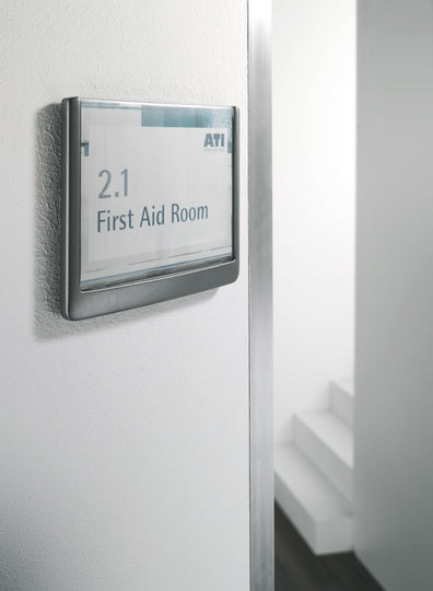 Plaque de porte  149x148,5 mm - design moderne