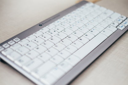 Clavier compact filaire - ergonomique et efficace