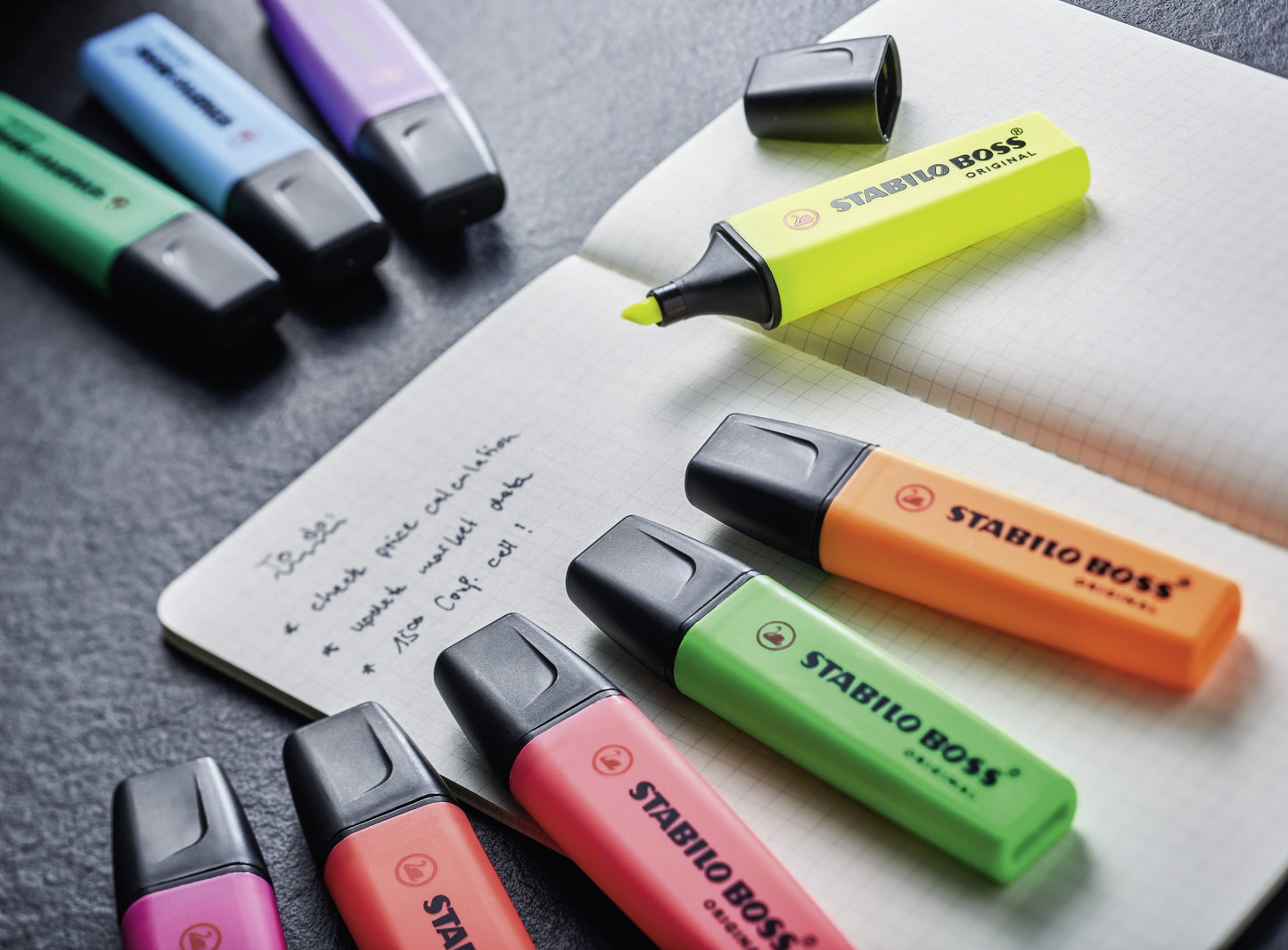 SurligneurStabilo boss  set de bureau - 15 couleurs fluorescentes