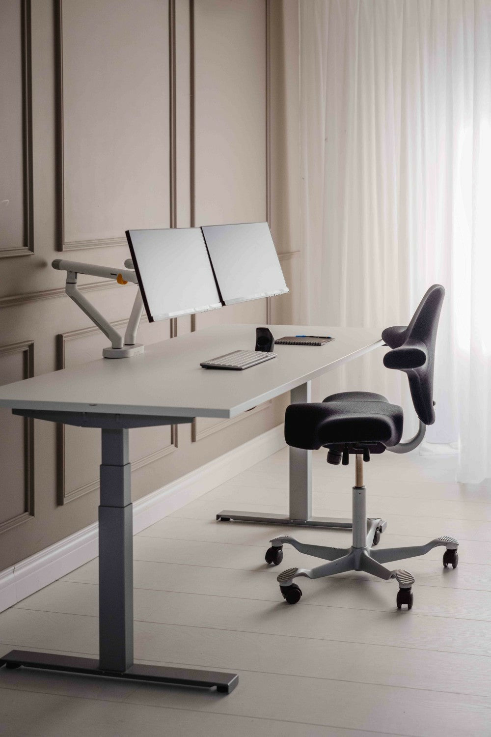 Bras double écran flexible - ergonomie et efficacité